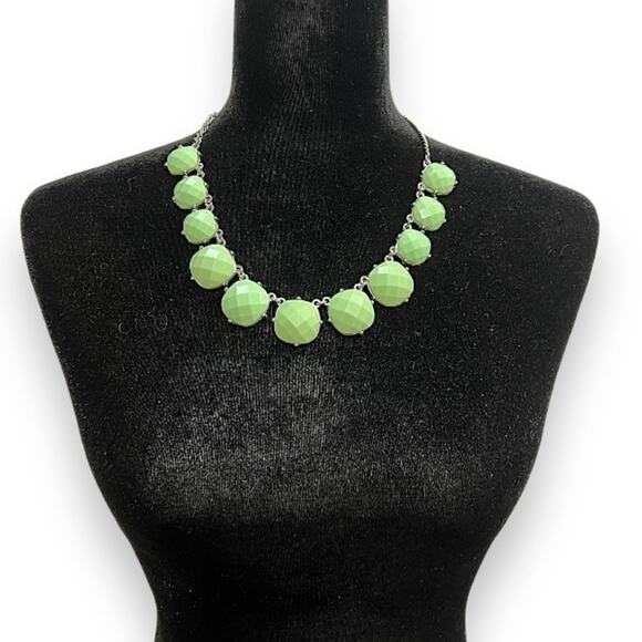 Light green statement, necklace, and faux gems Silver tone &  matching earrings - Picture 6 of 6